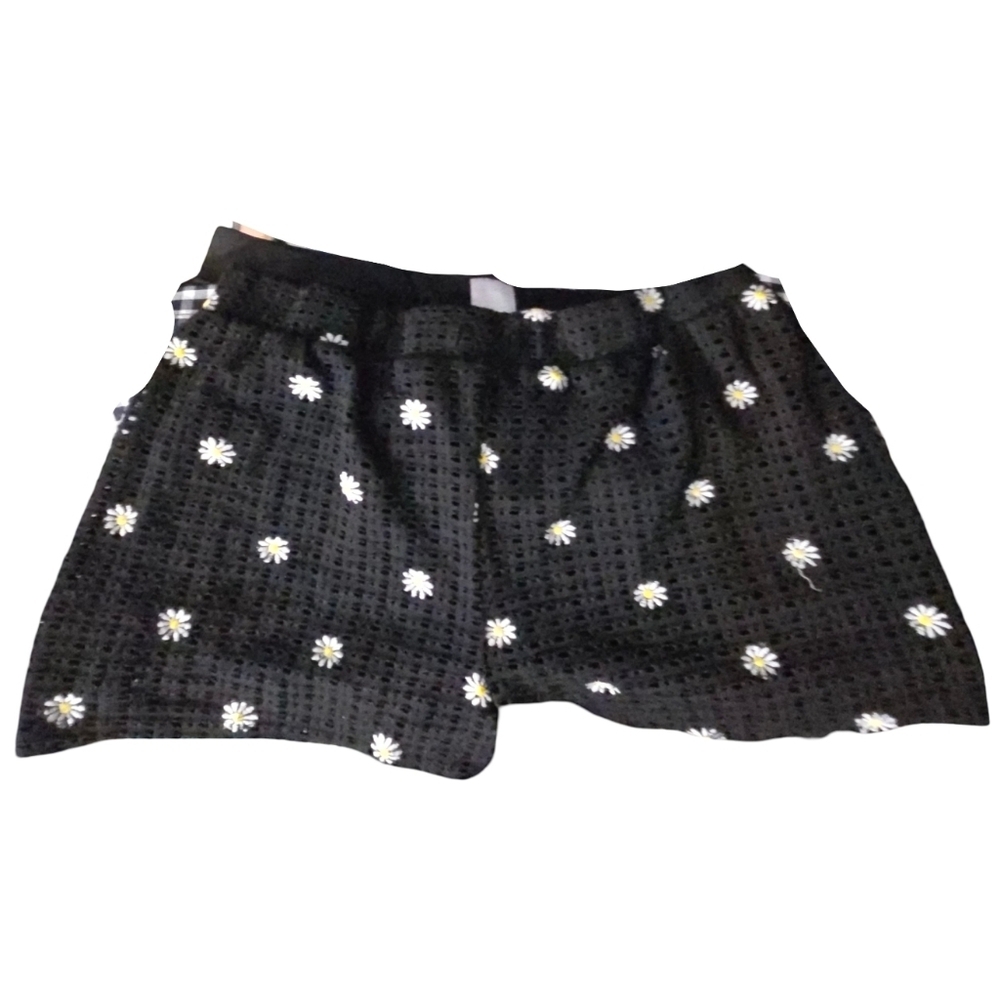 No Boundaries Black Shorts with Daisy Pattern